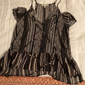 Monteau Size small women’s tank top